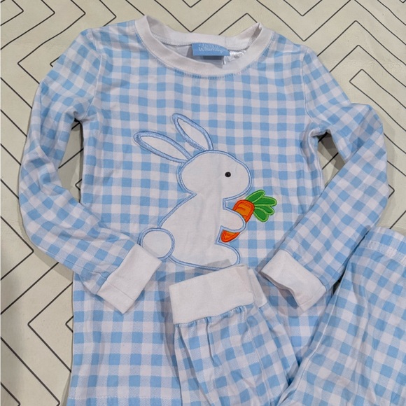 Classic Whimsy Checkered Bunny Pajama Set - Picture 2 of 10